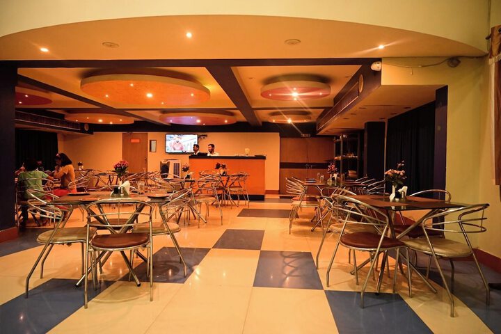 Room 3 of 10