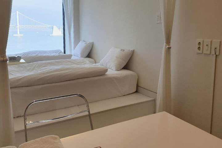 Room 41 of 72