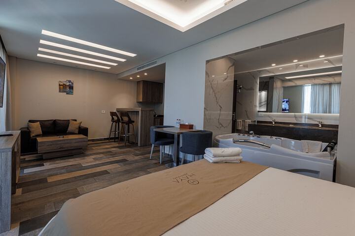 Room 11 of 41
