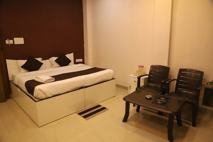 Room 29 of 40