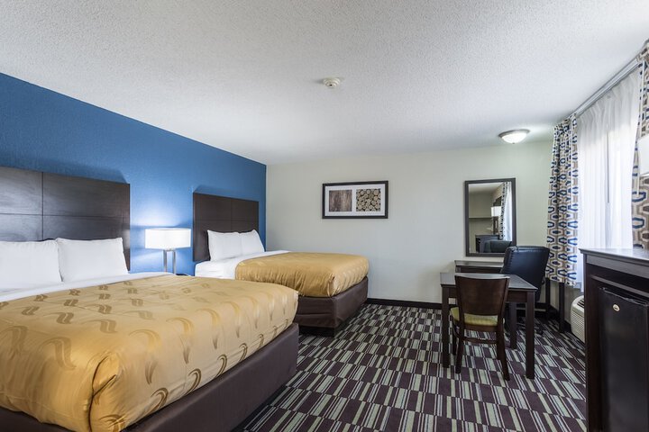 Room 8 of 19