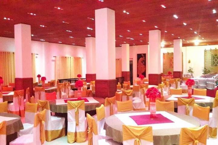 Ballroom/Hall 26 of 38