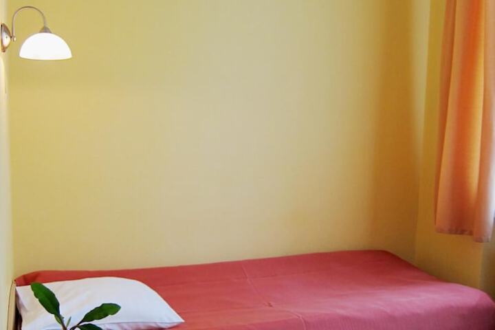 Room 23 of 51