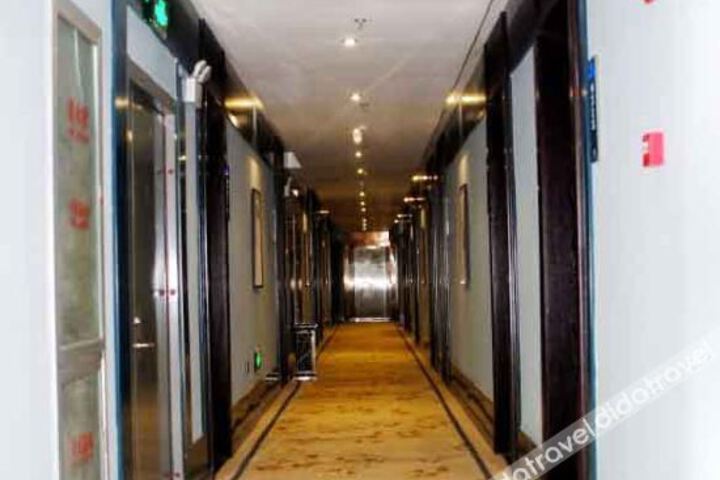 Hotel Interior 19 of 28