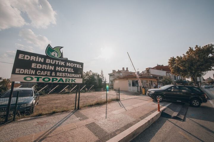 Exterior of Edrin Hotel