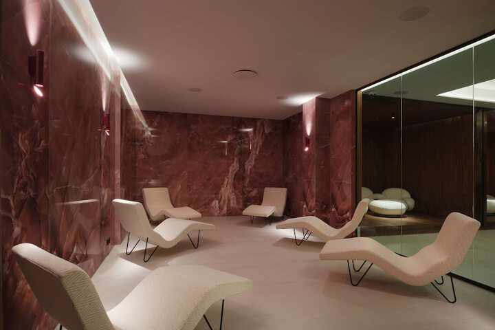 Spa 103 of 132