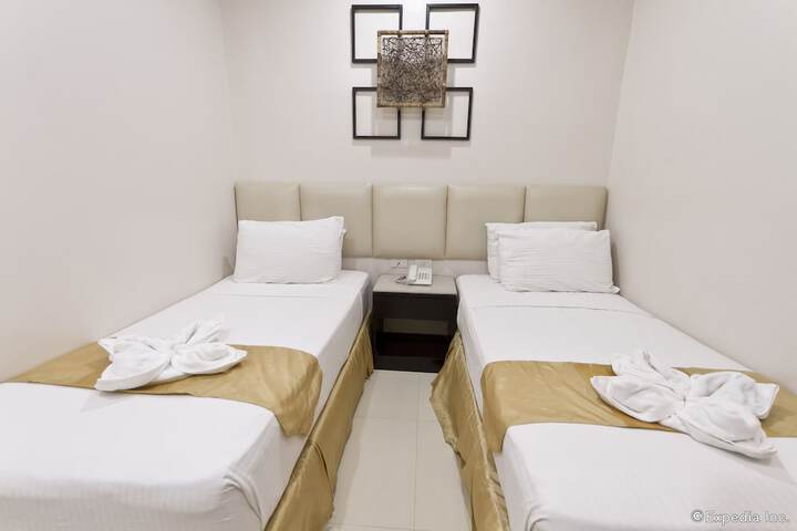 Room 5 of 22