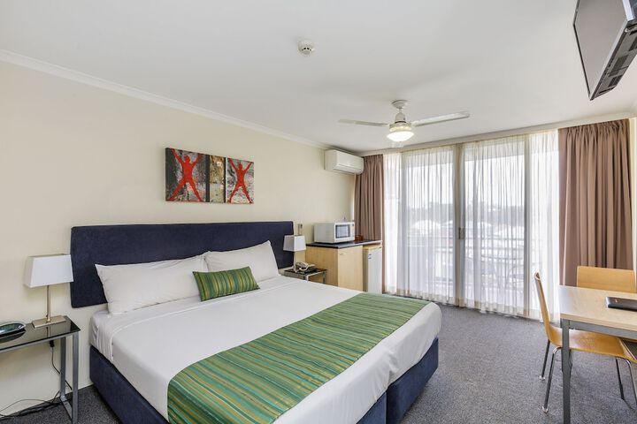 Room 3 of 36