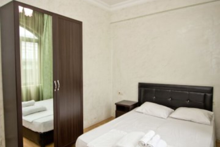 Room 77 of 93