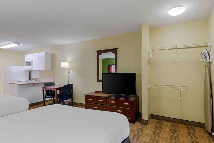 Studio 2 Double Beds (4 of 5)