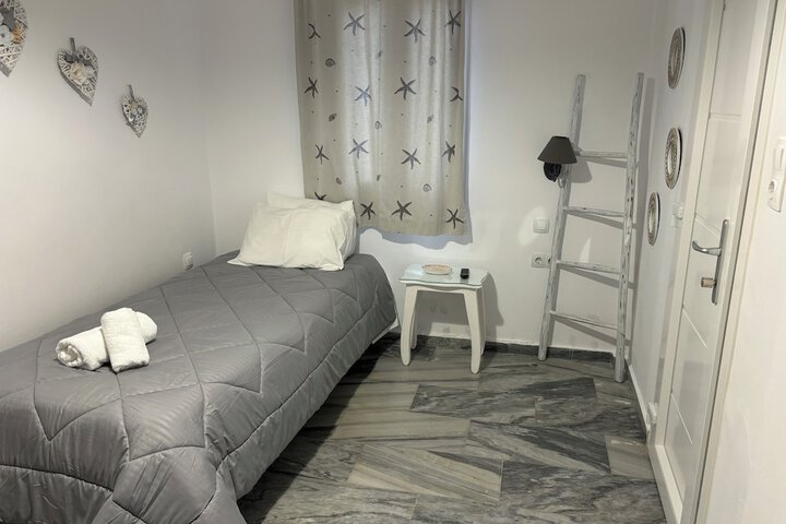 Room 64 of 165