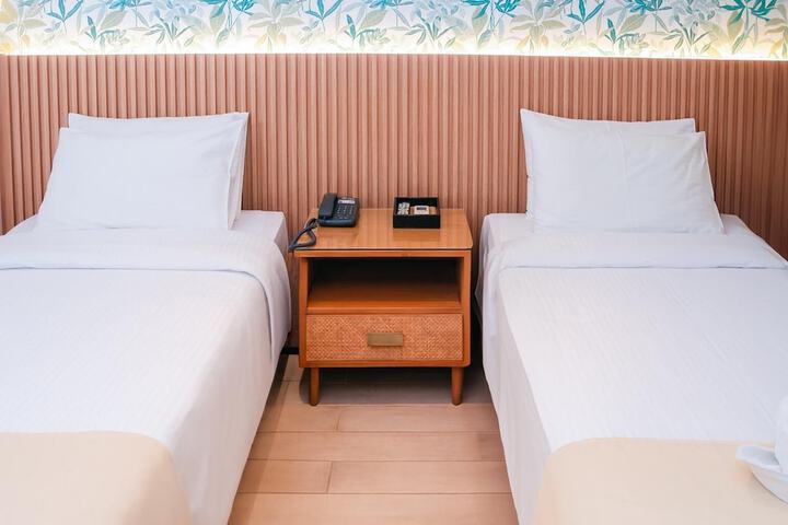 Room 26 of 62