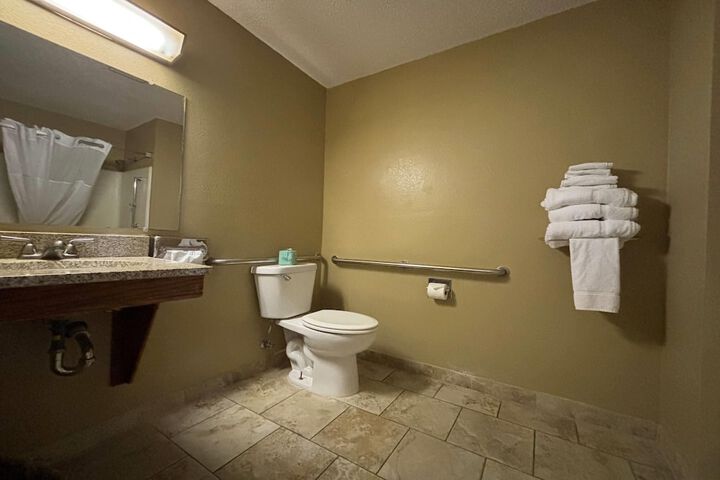 Room 20 of 26