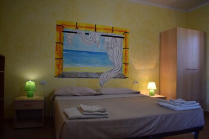 Room 56 of 76