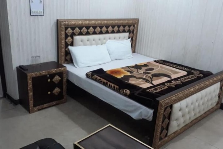 Room 20 of 40