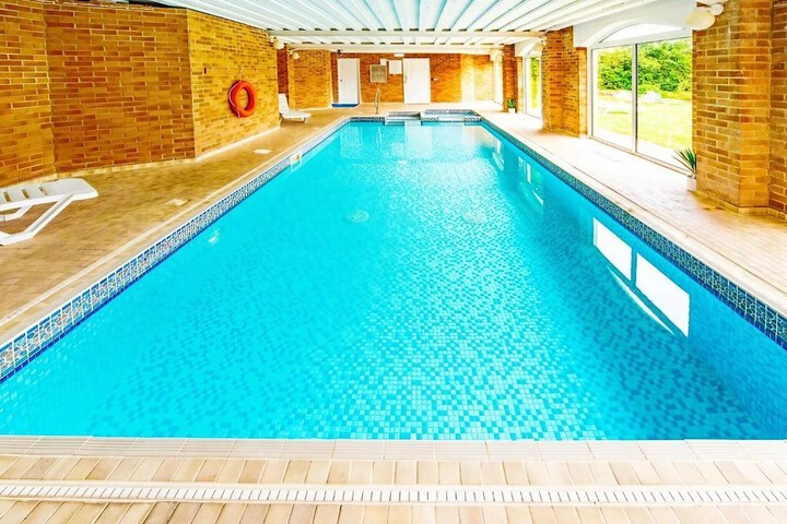 Pool 75 of 97