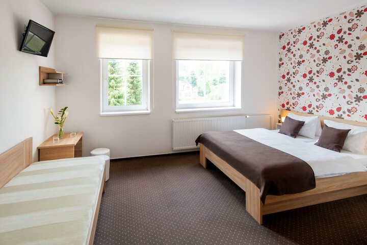 Room 18 of 49