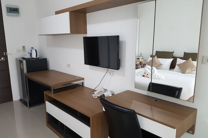 Room 15 of 34