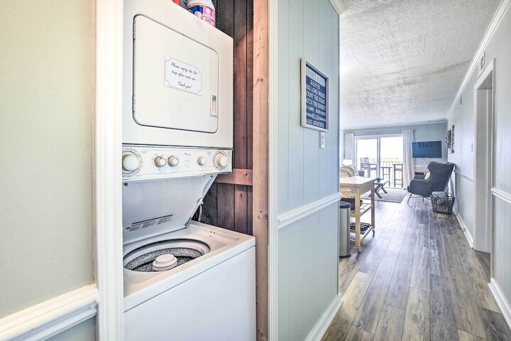 Cozy Ocean Isle Beach Condo Steps to the Beach!