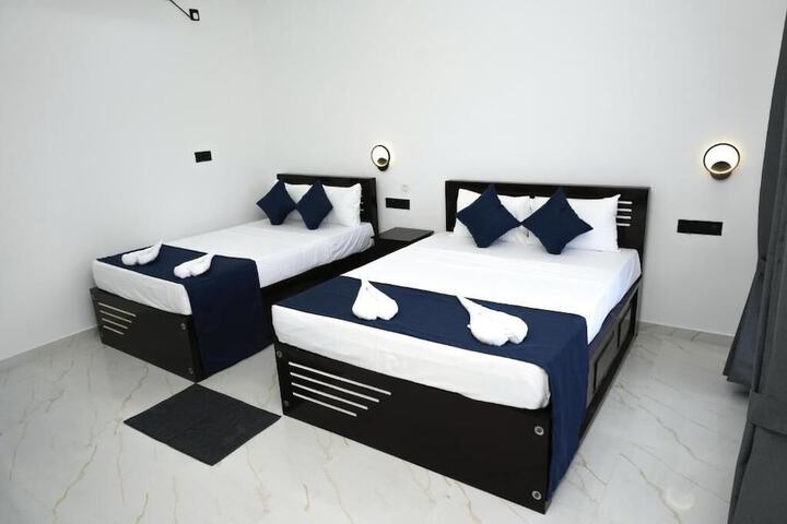 Room 2 of 21