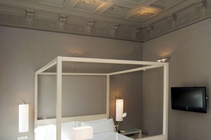 Room 26 of 41