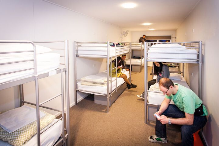 Room 7 of 71