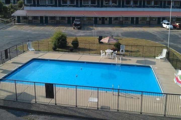 Hotel with Pool