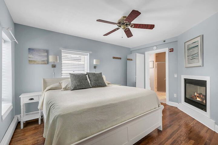 Room 10 of 50