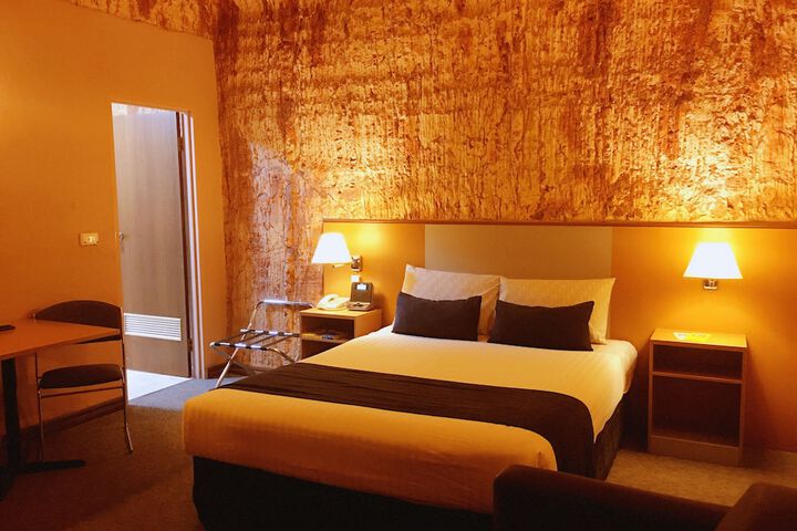 Room 22 of 146