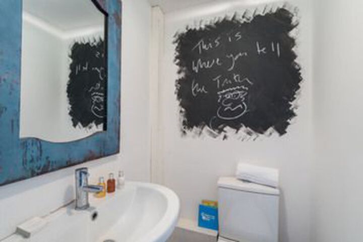 Room 5 of 34