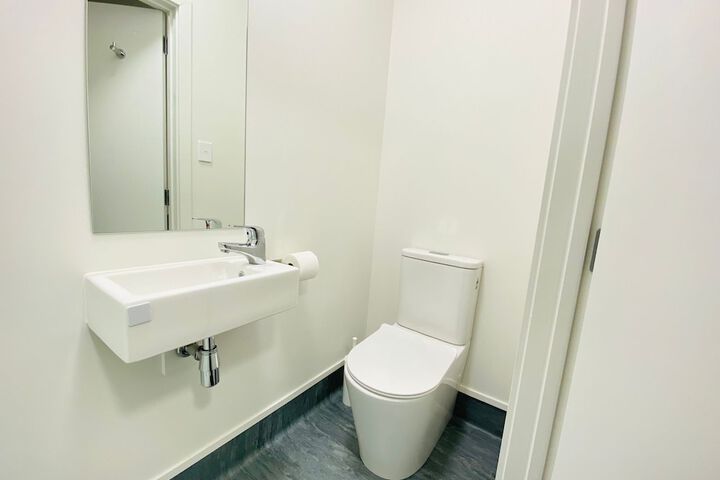 Room 32 of 52