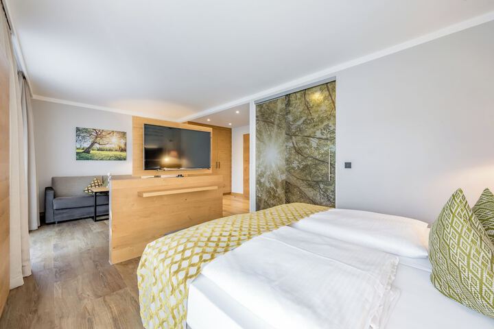 Room 61 of 180