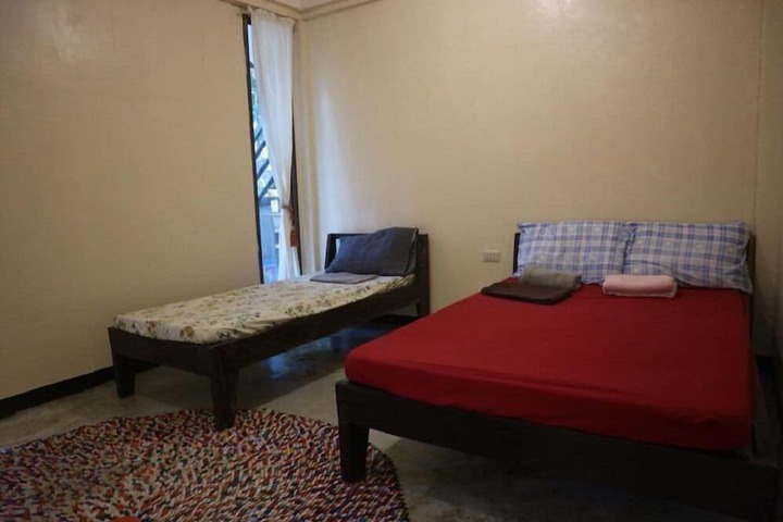 Room 7 of 25