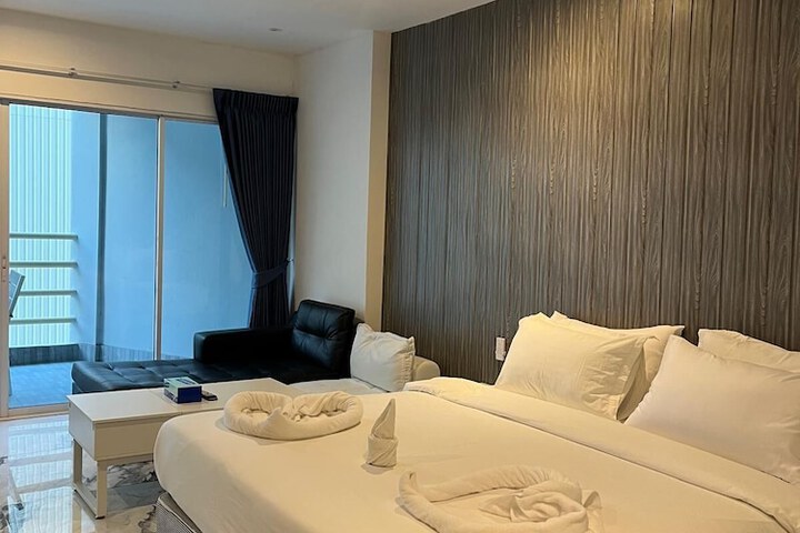 Room 14 of 73