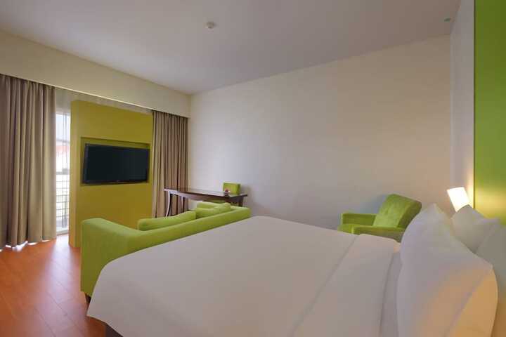 Room 5 of 30