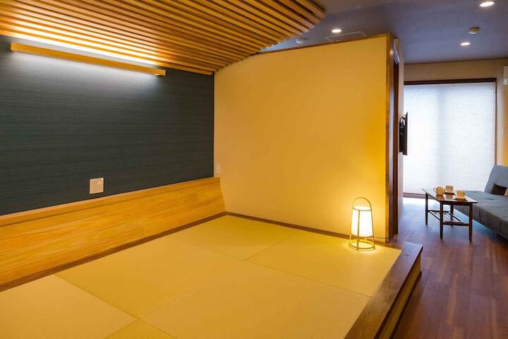 Room 16 of 125