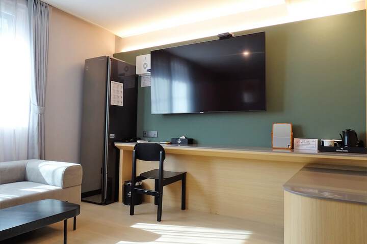 Room 62 of 219