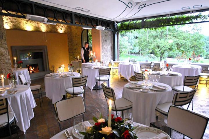 Dining 64 of 87