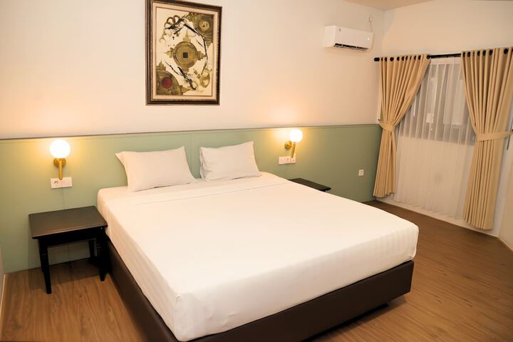Room 3 of 15