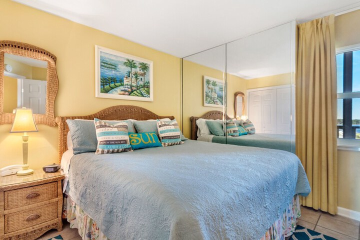 Room 2 of 3