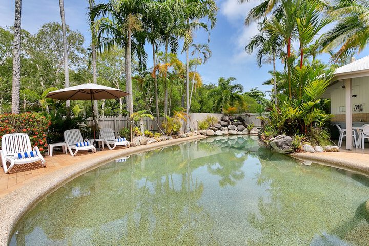 Pool 50 of 60