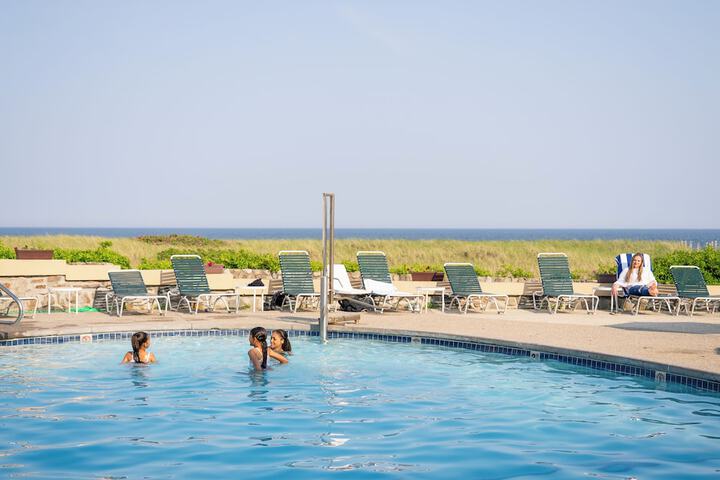 Pool 67 of 83