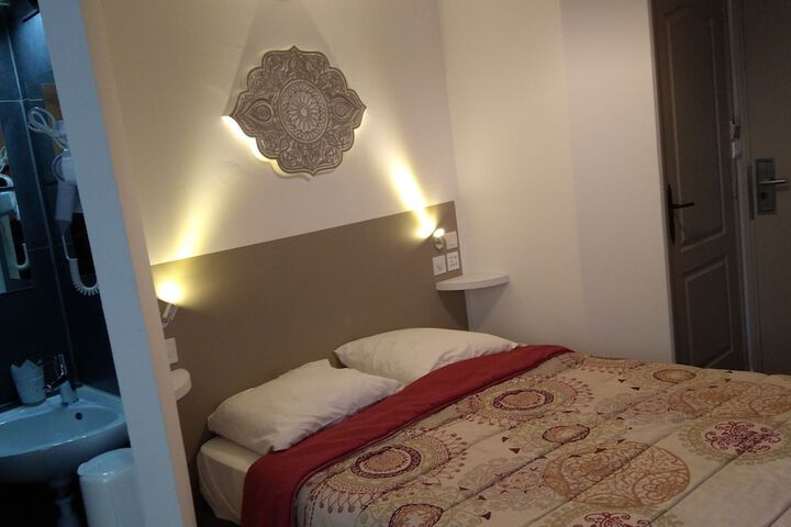 Room 9 of 67