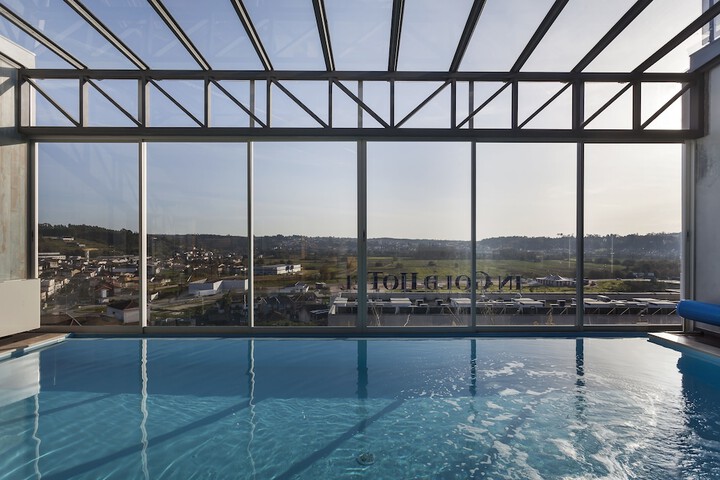 Pool 42 of 82