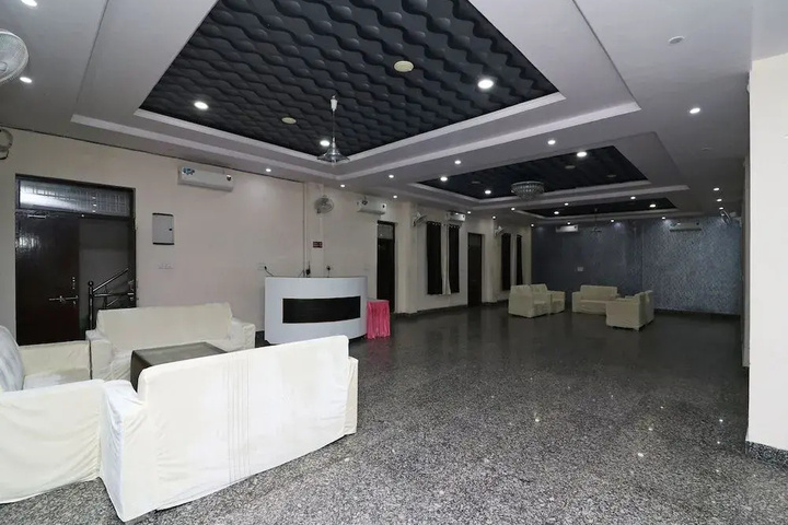 Hotel Interior 2 of 15