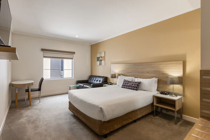 Room 10 of 44