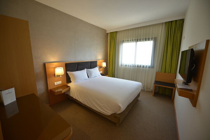 Room 3 of 19