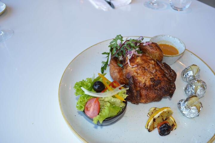 Dining 173 of 309