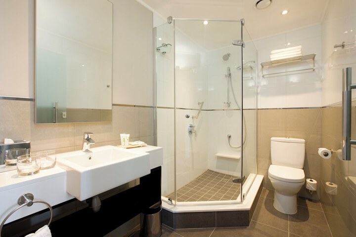 Clean Restrooms