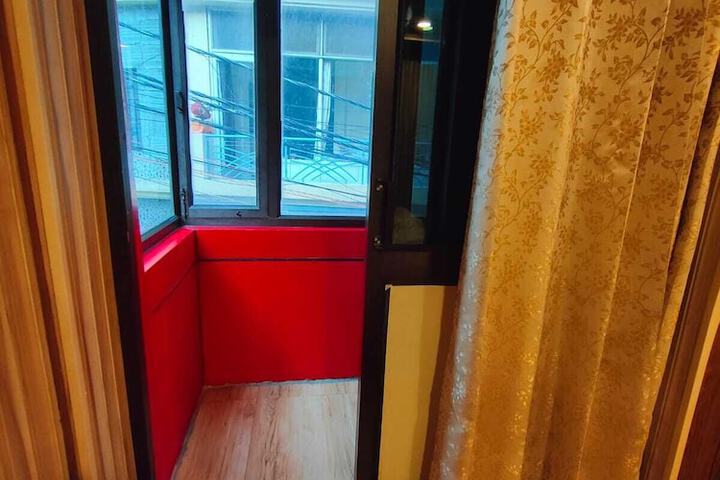 Room 36 of 92